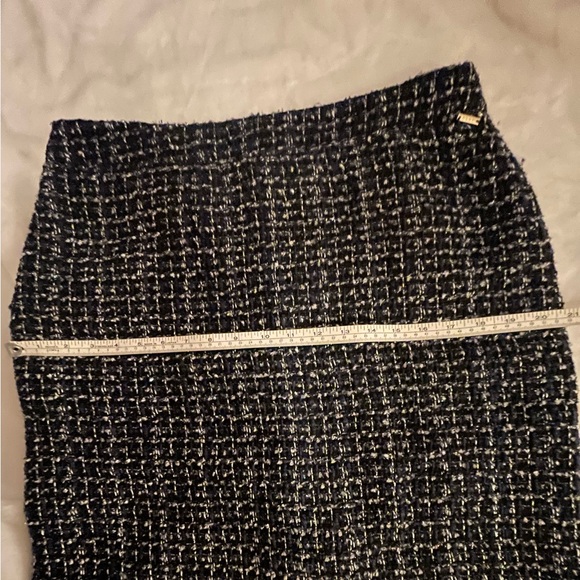 DKNY//Women's Metallic Tweed Straight, Pencil Skirt//Sz 12 - Picture 9 of 11